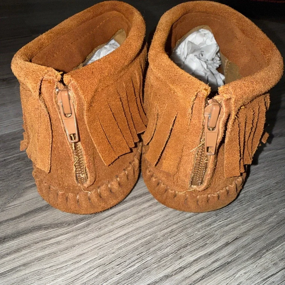 SoftMoc Debra II Lo Women Size 8M Tan Suede Fringe Moccasin Booties Boho Western - Picture 4 of 8